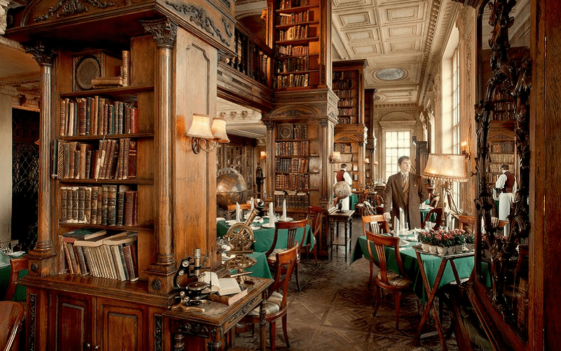 Wanderlust Tips pushkin cafe khi an uong la ca mot nghe thuat bia
