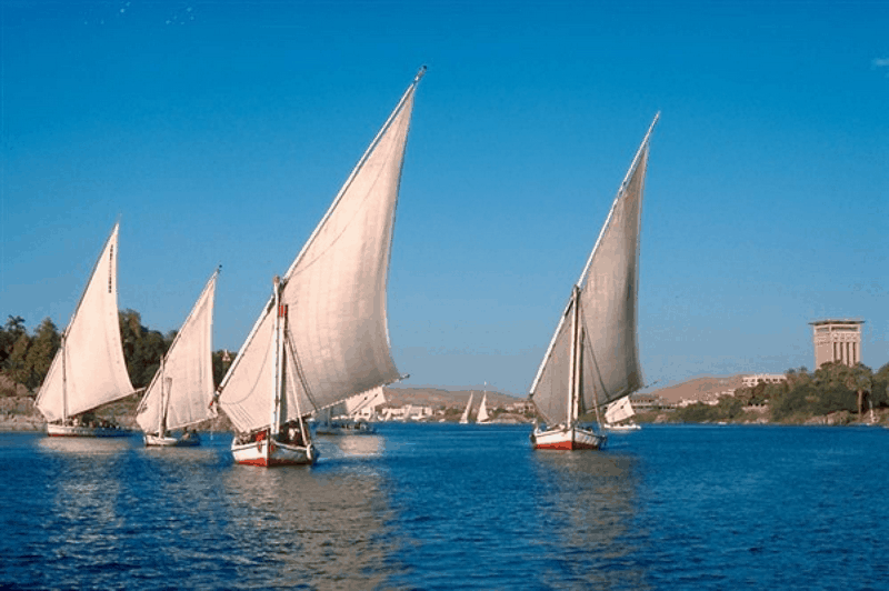 Tạp chí Du lịch Wanderlust Tips Du ngoạn sông Nile bằng thuyền Felucca