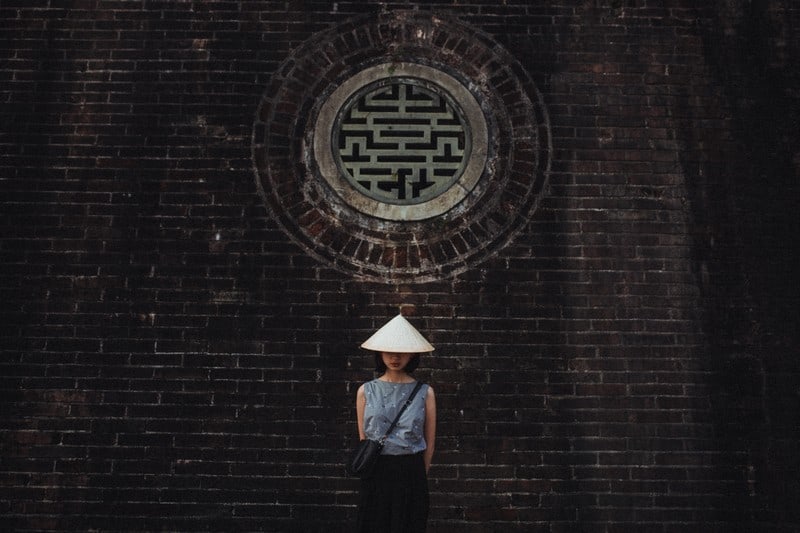 Tạp chí Du lịch Wanderlust Tips | Cô gái Quảng Ninh gửi lại chút tình nơi xứ Huế mộng mơ