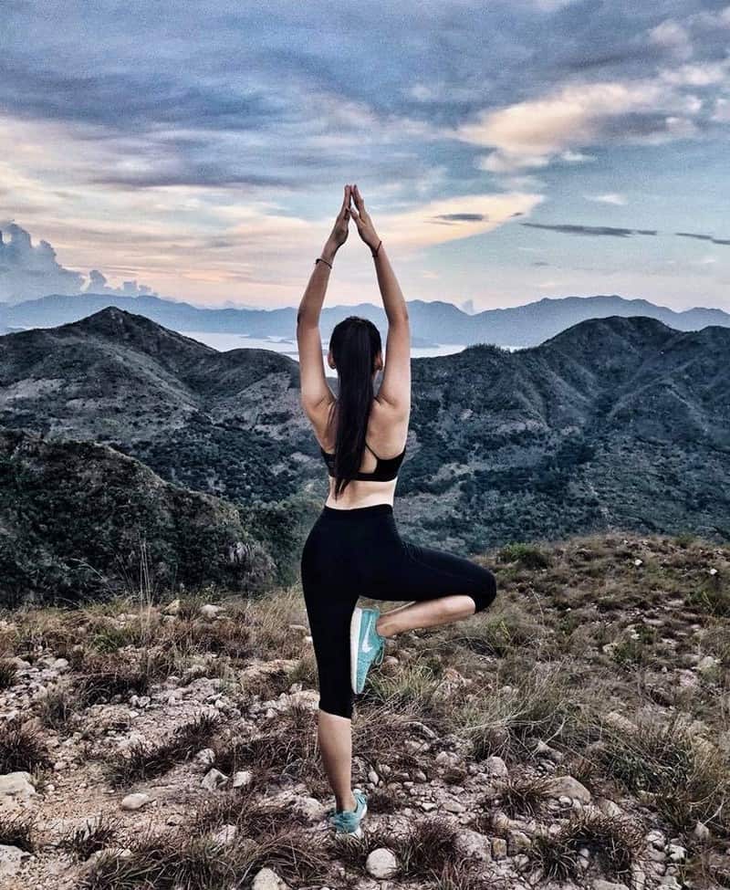 Cô gái 18 tuổi du học Thụy Sĩ, tôn thờ chủ nghĩa xê dịch 12 Tạp chí Du lịch Wanderlust Tips | Cô gái xinh đẹp du học Thụy Sĩ, tôn thờ chủ nghĩa xê dịch