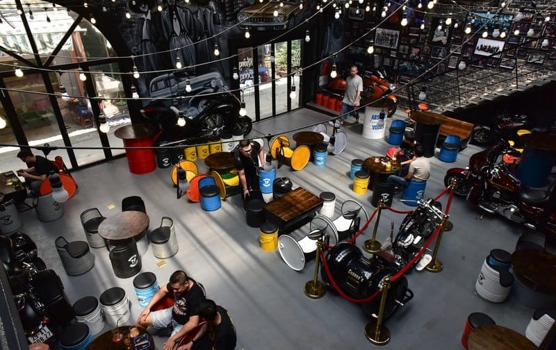 Ghé thăm những quán cà phê dành cho người yêu xe ở Sài Gòn 9 Tạp chí Du lịch Wanderlust Tips Kinh nghiệm du lịch Vienna, cái nôi của âm nhạc cổ điển Châu Âu