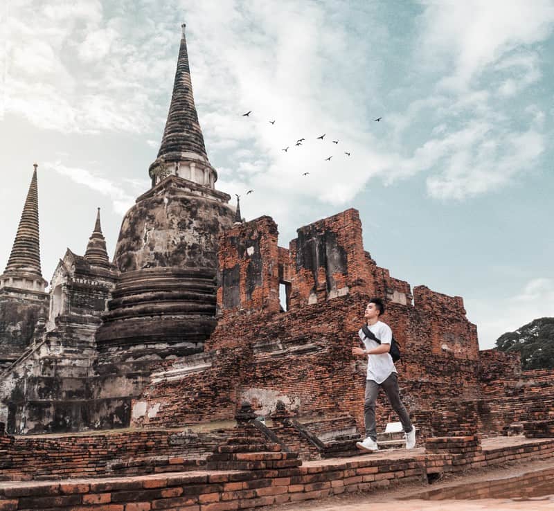 Tạp chí Du lịch Wanderlust Tips | Hành trình phiêu du ở xứ sở Chùa Vàng của anh chàng điển trai