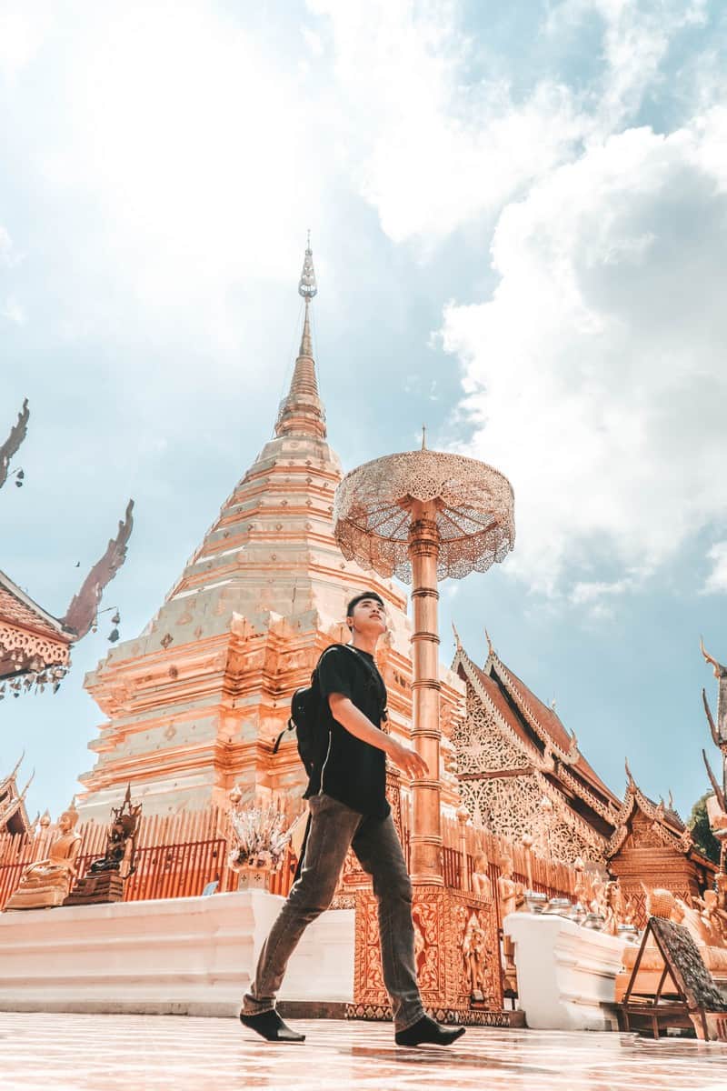 Tạp chí Du lịch Wanderlust Tips | Hành trình phiêu du ở xứ sở Chùa Vàng của anh chàng điển trai