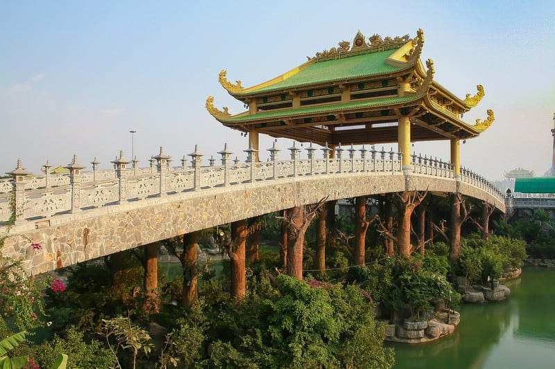 Tạp chí Du lịch Wanderlust Tips | Khu du lịch Đại Nam hút khách ở Bình Dương