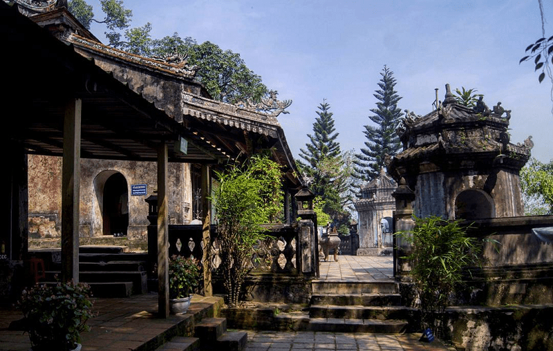 Linh thiêng điện Hòn Chén xứ Huế 9 Tạp chí Du lịch Wanderlust Tips Linh thiêng điện Hòn Chén xứ Huế