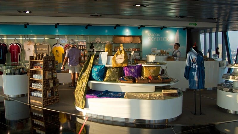 Tạp chí Du lịch Wanderlust Tips Ngắm Sài Gòn hoa lệ tại đài quan sát Saigon Skydeck