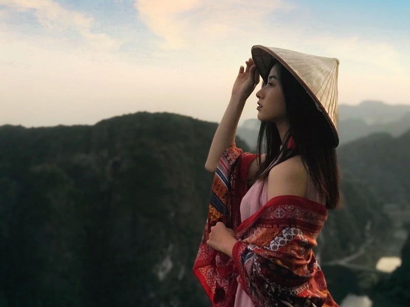 Thiếu nữ Bắc Giang xinh đẹp trong những bức ảnh du lịch 13 Tạp chí Du lịch Wanderlust Tips | Thiếu nữ Bắc Giang xinh đẹp trong những bức ảnh du lịch