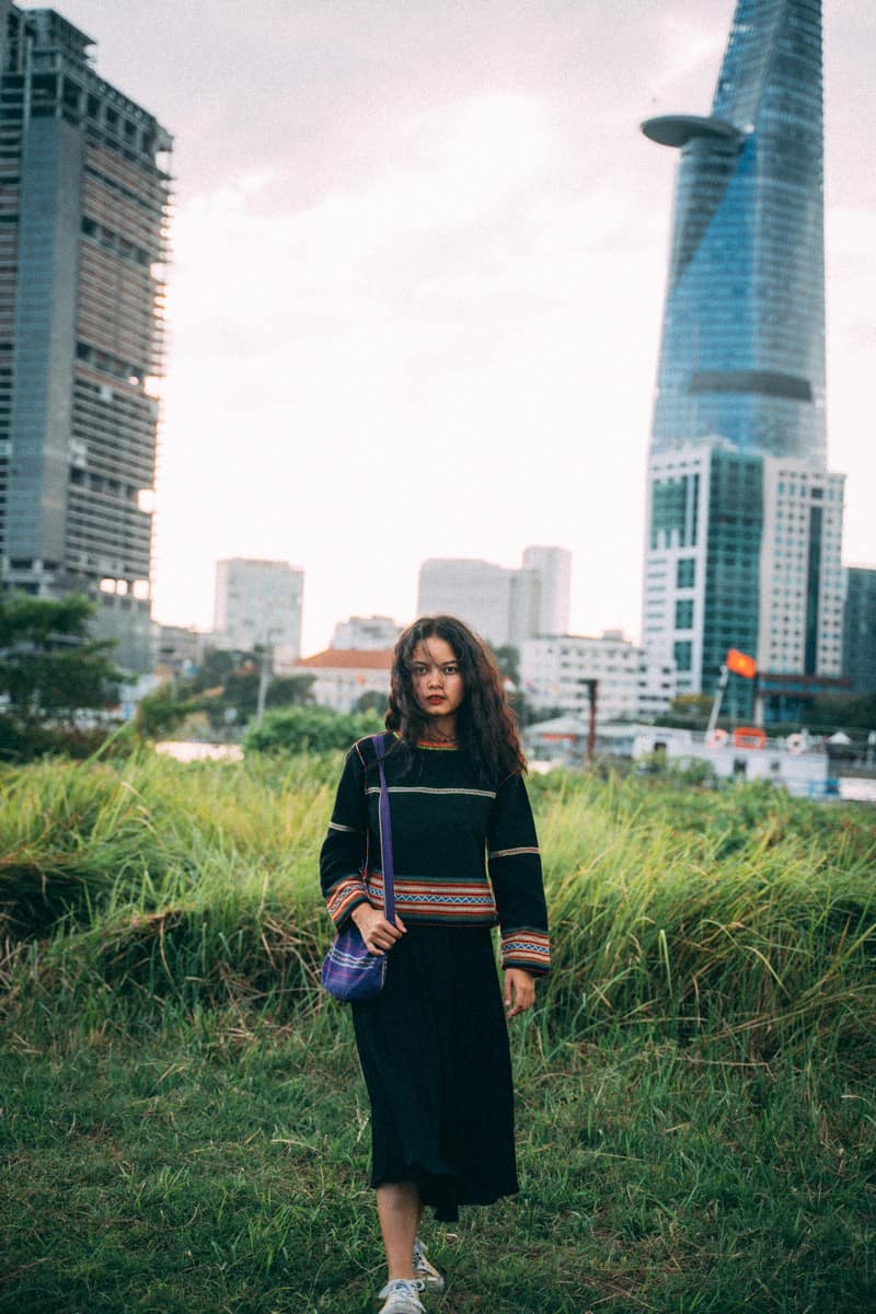 Thiếu nữ Mơ Nâm: "Sài Gòn trong tôi là những nỗi nhớ" 10 Tạp chí Du lịch Wanderlust Tips | Thiếu nữ Mơ Nâm: "Sài Gòn trong tôi là những nỗi nhớ"