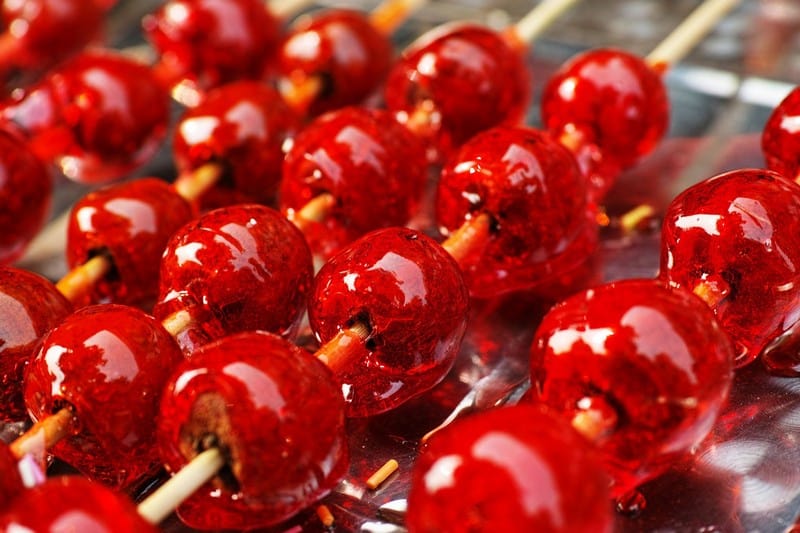 Tạp chí Du lịch Wanderlust Tips | Bingtanghulu: Món kẹo hồ lô nổi danh Trung Quốc