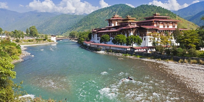 Tạp chí Du lịch Wanderlust Tips Cẩm nang để có chuyến du lịch Bhutan hoàn hảo