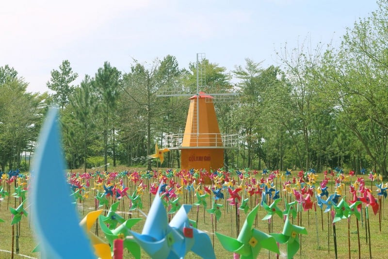 Tạp chí Du lịch Wanderlust Tips | Có gì hấp dẫn ở khu du lịch sinh thái Giang Điền?