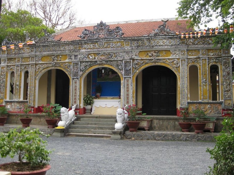 Tạp chí Du lịch Wanderlust Tips | Đắm mình trong không gian hữu tình của khu du lịch Bửu Long