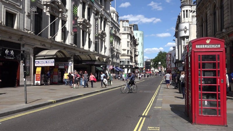 Tạp chí Du lịch Wanderlust Tips Dạo bộ khám phá những thành phố xinh đẹp