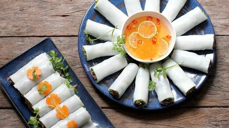 Đi dọc Việt Nam thưởng thức món cuốn thơm ngon 10 Tạp chí Du lịch Wanderlust Tips | Đi dọc Việt Nam thưởng thức món cuốn thơm ngon
