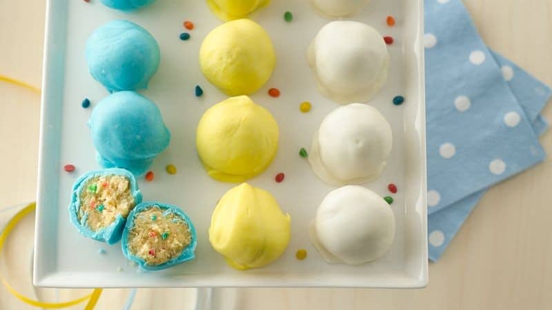 Tạp chí Du lịch Wanderlust Tips | Độc đáo món bánh viên cầu vồng ở Mỹ khiến du khách thích mê