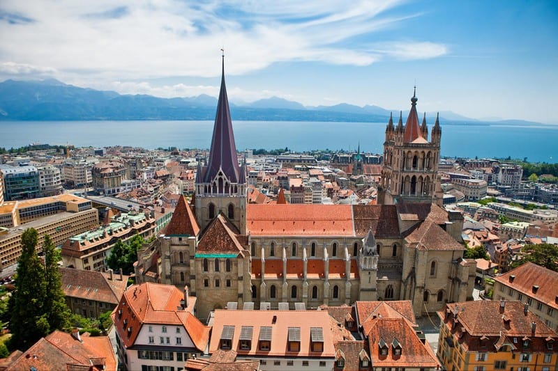 Tạp chí Du lịch Wanderlust Tips Du lịch Lausanne khám phá thành phố học thuật