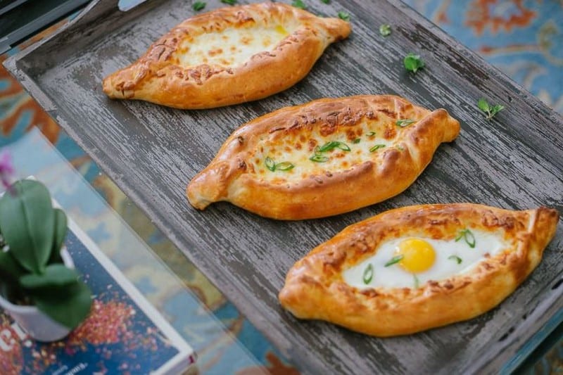 Tạp chí Du lịch Wanderlust Tips | Khachapuri, nét quyến rũ ẩm thực Gruzia