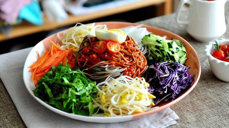 Khám phá các phiên bản món mì lạnh độc đáo ở Hàn Quốc 8 Tạp chí Du lịch Wanderlust Tips | Khám phá các phiên bản mì lạnh độc đáo ở Hàn Quốc