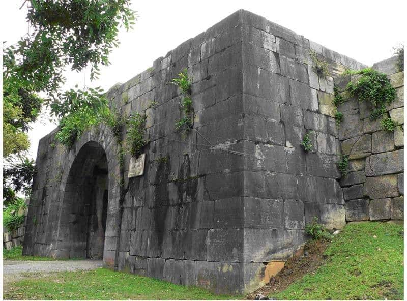 Tạp chí Du lịch Wanderlust Tips Thành nhà Hồ: Độc đáo công trình kiến trúc bằng đá