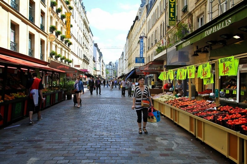 Tạp chí Du lịch Wanderlust Tips Lạc bước qua những con phố quyến rũ ở Paris