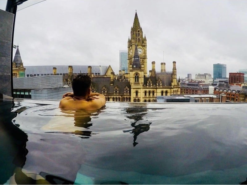 Những khách sạn có bể bơi tuyệt đẹp trên thế giới 5 Tạp chí Du lịch Wanderlust Tips | Những khách sạn có bể bơi tuyệt đẹp trên thế giới