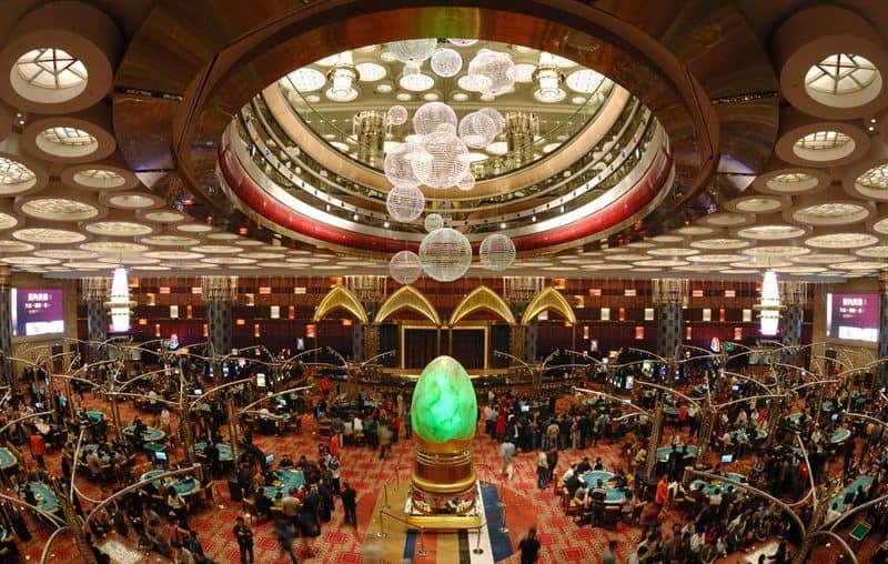 Tạp chí Du lịch Wanderlust Tips Rực rỡ Grand Lisboa giữa Macau hoa lệ