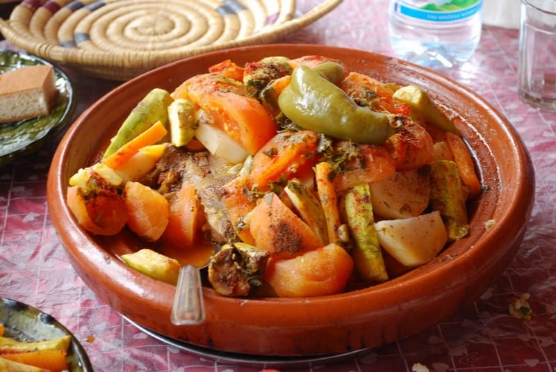 Tạp chí Du lịch Wanderlust Tips | Thưởng thức món Tanjia ngon tuyệt hảo ở Ma Rốc