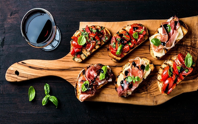 Thưởng thức Tapas, vị vua trong ẩm thực Tây Ban Nha Thưởng thức Tapas, vị vua trong ẩm thực Tây Ban Nha
