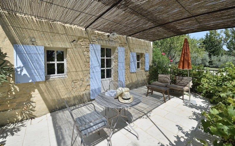 Tạp chí Du lịch Wanderlust Tips Bước vào không gian đầy tính nghệ thuật tại khách sạn Hameau des Baux