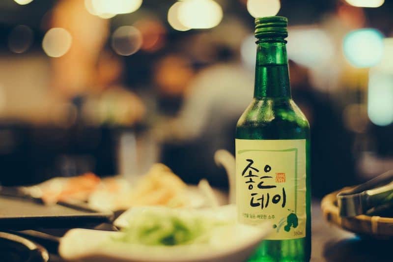 Tạp chí Du lịch Wanderlust Tips | Đến Hàn Quốc uống rượu Soju một lần, say mến cả đời