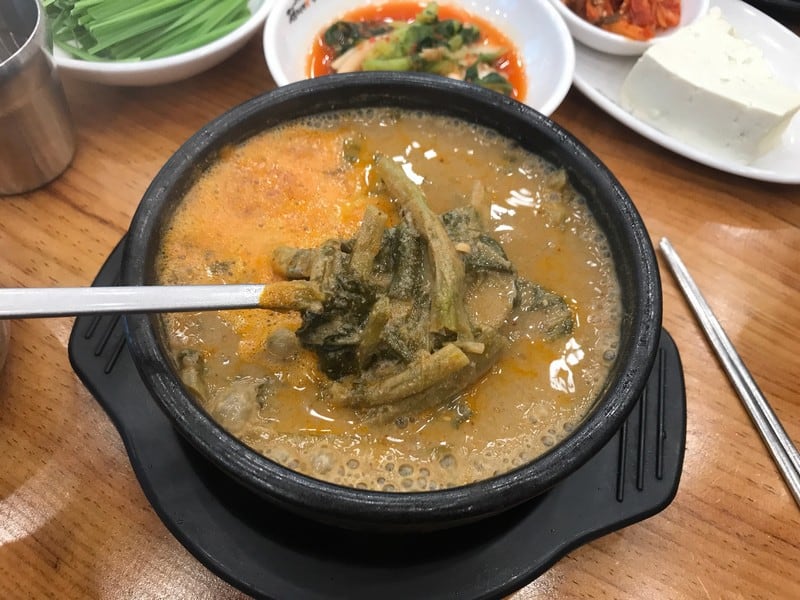 Tạp chí Du lịch Wanderlust Tips Đi dọc xứ sở kim chi, khám phá những khu phố ẩm thực nổi tiếng