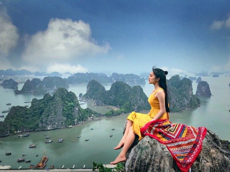 Tạp chí Du lịch Wanderlust Tips | Đóng băng thời gian với những khoảnh khắc du lịch cùng bạn thân