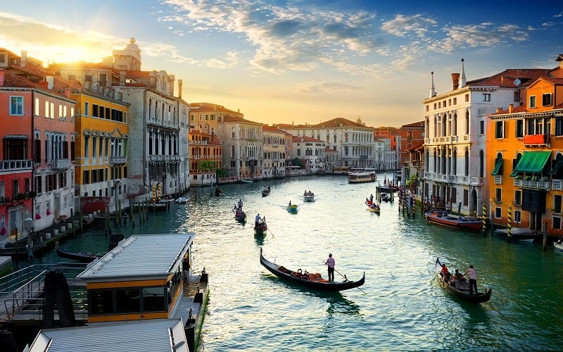Tạp chí Du lịch Wanderlust Tips Kinh nghiệm du lịch Venice: Chìm đắm trong không gian lãng mạn