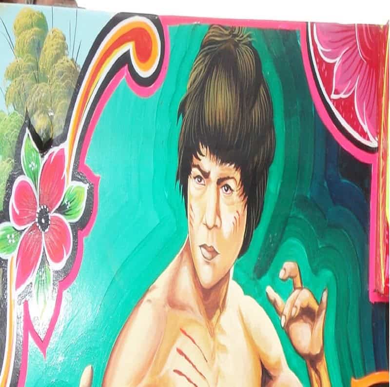 Tạp chí Du lịch Wanderlust Tips Ngạc nhiên với nghệ thuật trang trí xe tải đầy màu sắc ở Pakistan