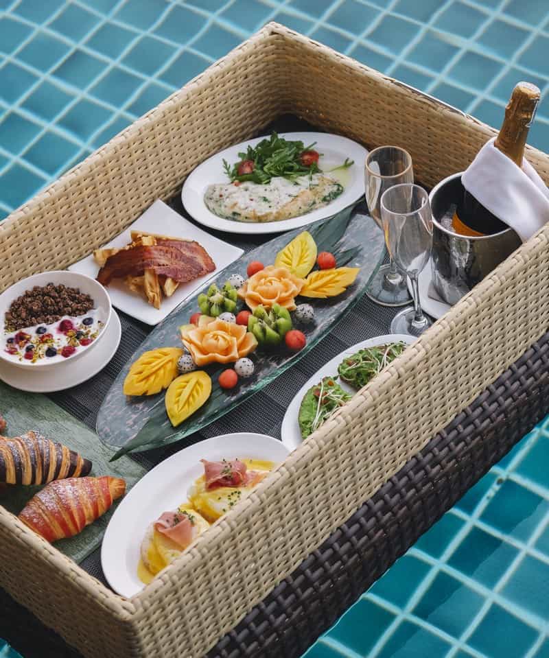 Sành điệu với bữa sáng dưới nước tại Banyan Tree Lăng Cô 7 Tạp chí Du lịch Wanderlust Tips Sành điệu với bữa sáng dưới nước tại Banyan Tree Lăng Cô