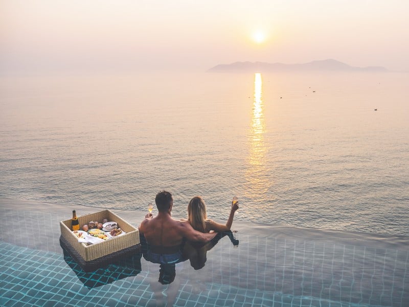 Sành điệu với bữa sáng dưới nước tại Banyan Tree Lăng Cô 8 Tạp chí Du lịch Wanderlust Tips Sành điệu với bữa sáng dưới nước tại Banyan Tree Lăng Cô