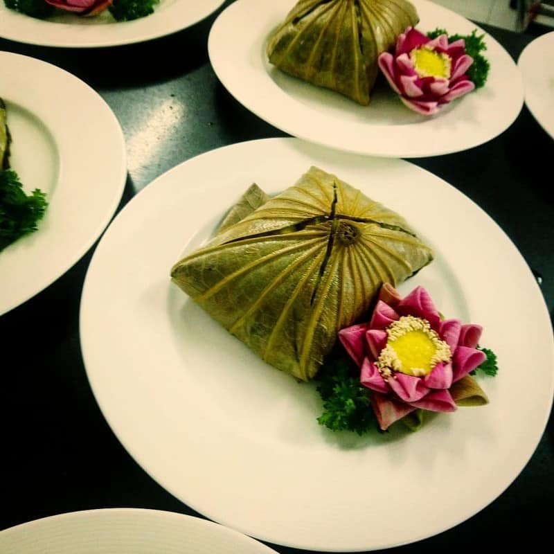 Tạp chí Du lịch Wanderlust Tips | Thơm nồng phong vị cơm gói lá sen Đồng Tháp