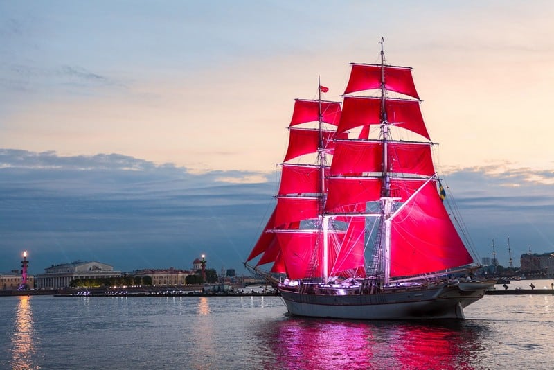 Tạp chí Du lịch Wanderlust Tips Thức cùng Saint Petersburg tận hưởng mùa lễ hội đêm trắng