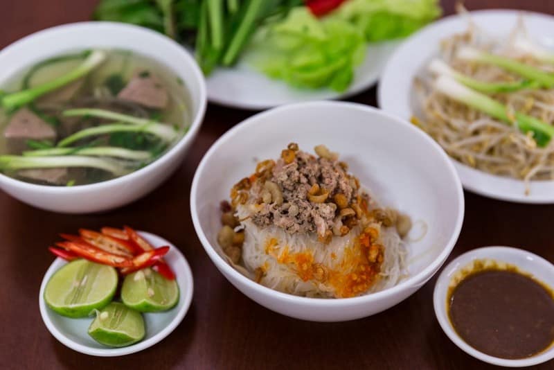 Ngây ngất hương vị phở khô trong ẩm thực Gia Lai 9 Tạp chí Du lịch Wanderlust Tips | Ngây ngất hương vị phở khô trong ẩm thực Gia Lai