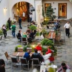 Tạp chí Du lịch Wanderlust Tips Những nhà hàng hấp dẫn khách du lịch tại Sibiu, Romania
