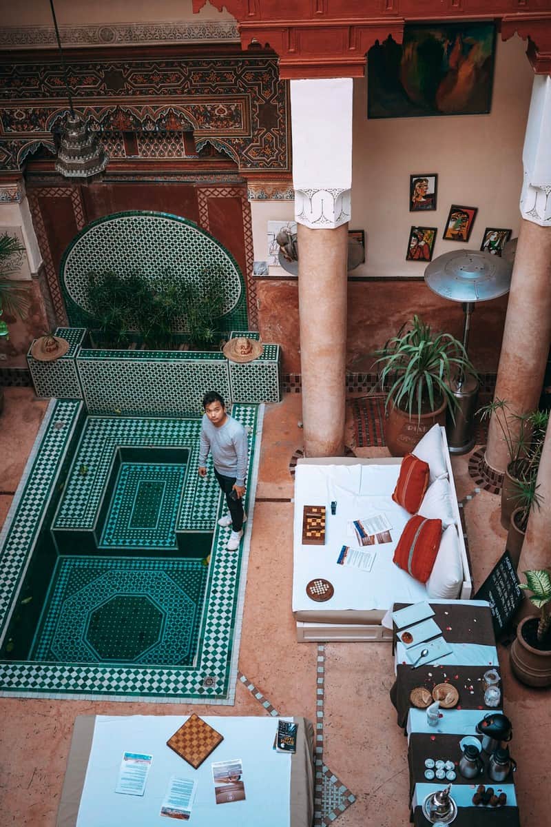 8X Sài Gòn và hành trình Ma Rốc: Chạm vào xứ "ngàn lẻ một đêm" 11 Tạp chí Du lịch Wanderlust Tips | 8X Sài Gòn và hành trình Ma Rốc: Chạm vào xứ "ngàn lẻ một đêm"