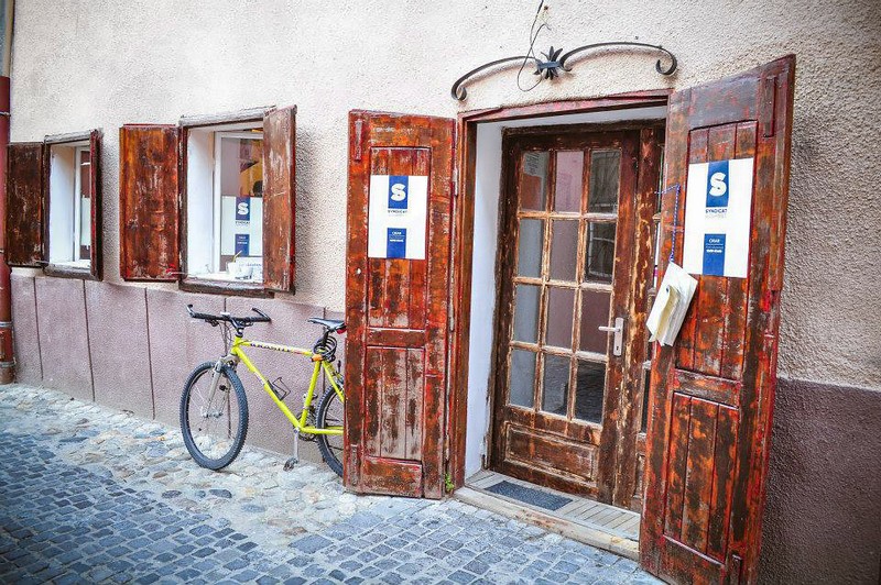 Wanderlust Tips Nhung nha hang hap dan du khach tai Sibiu Romania 07