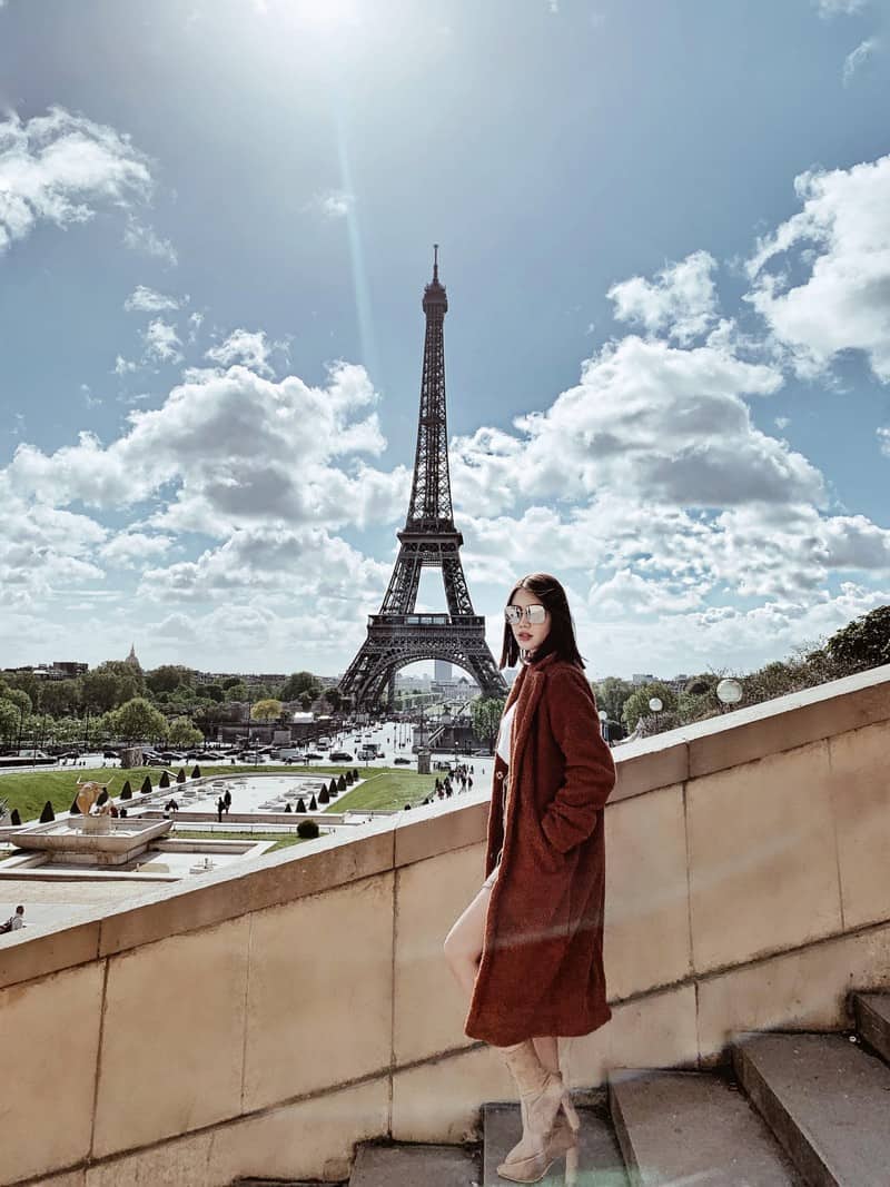 Tạp chí Du lịch Wanderlust Tips | Hoa hậu Jolie Nguyễn đẹp "hút hồn" khi vi vu trời Âu