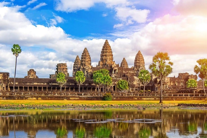 Tạp chí Du lịch Wanderlust Tips Kinh nghiệm du lịch Campuchia: Khám phá đất nước chùa tháp
