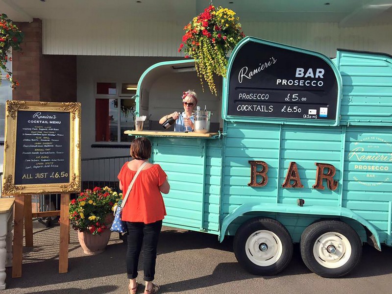 Những quầy bar di động xinh xắn trên khắp nước Anh 11 Tạp chí Du lịch Wanderlust Tips Những quầy bar di động xinh xắn trên khắp nước Anh