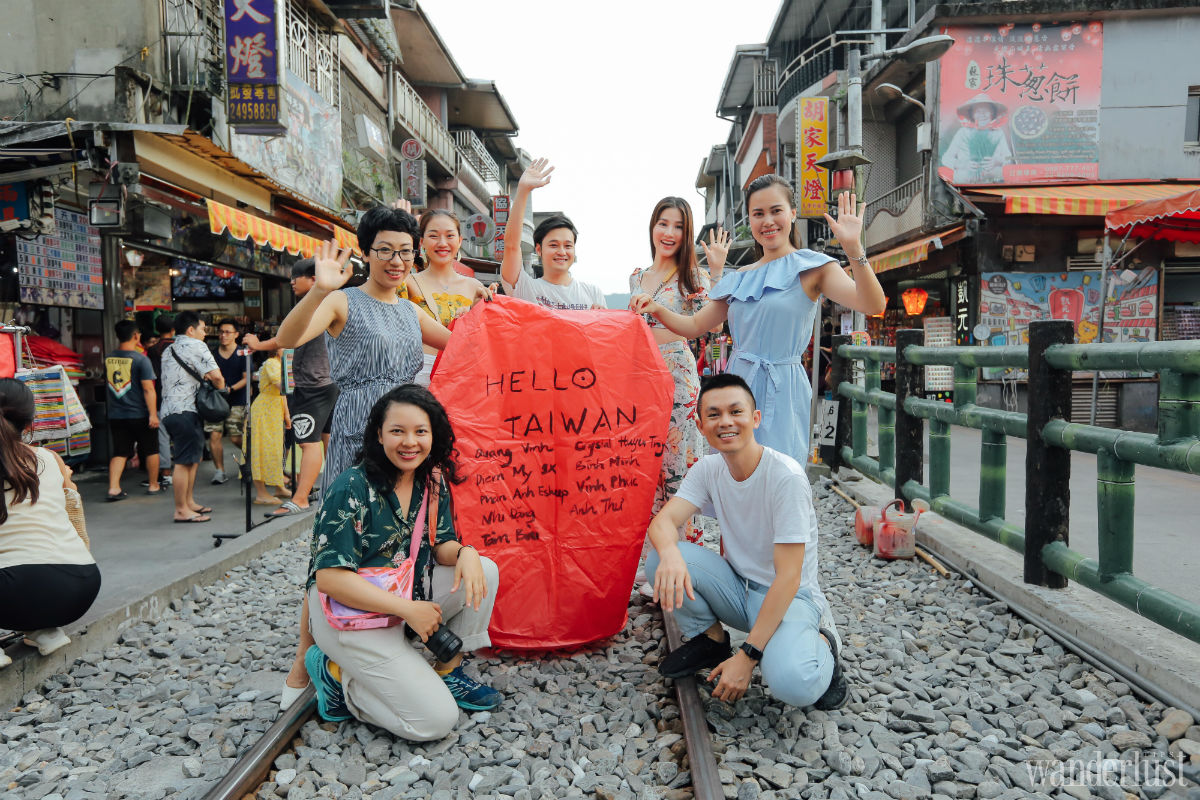 Tạp chí Du lịch Wanderlust Tips Phố cổ Thập Phần, nơi những giấc mơ bay cao