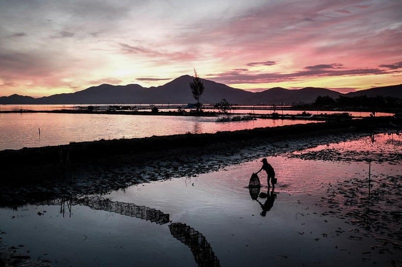 Cảm nhận xứ Huế bình yên, mộc mạc ở phá Tam Giang 10 Tạp chí Du lịch Wanderlust Tips | Về xứ Huế nhớ ghé chân dừng lại ở phá Tam Giang thơ mộng