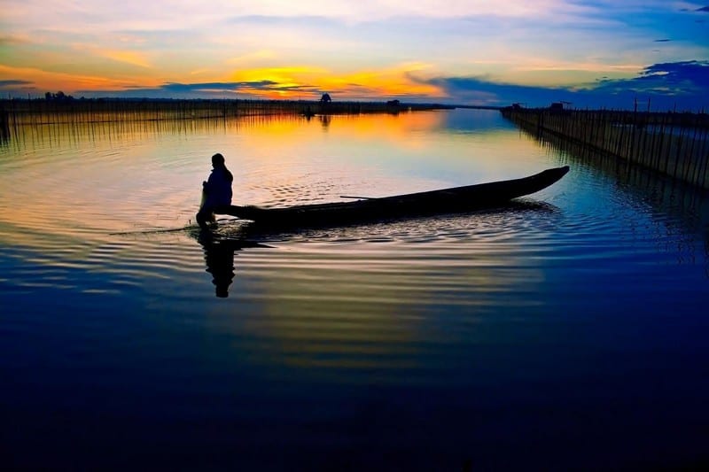 Tạp chí Du lịch Wanderlust Tips | Về xứ Huế nhớ ghé chân dừng lại ở phá Tam Giang thơ mộng