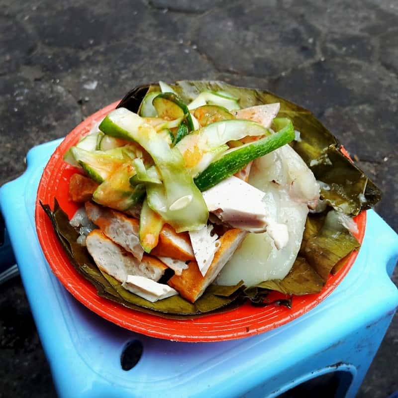 Tạp chí Du lịch Wanderlust Tips | Bánh giò: Món ăn vặt lý tưởng vào lúc xế chiều