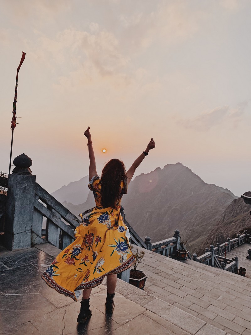 wanderlust tips co gai nha trang trot me dam mien suong mu sa pa 1